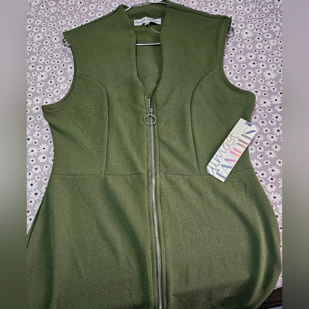 Green Sleeveless Dress